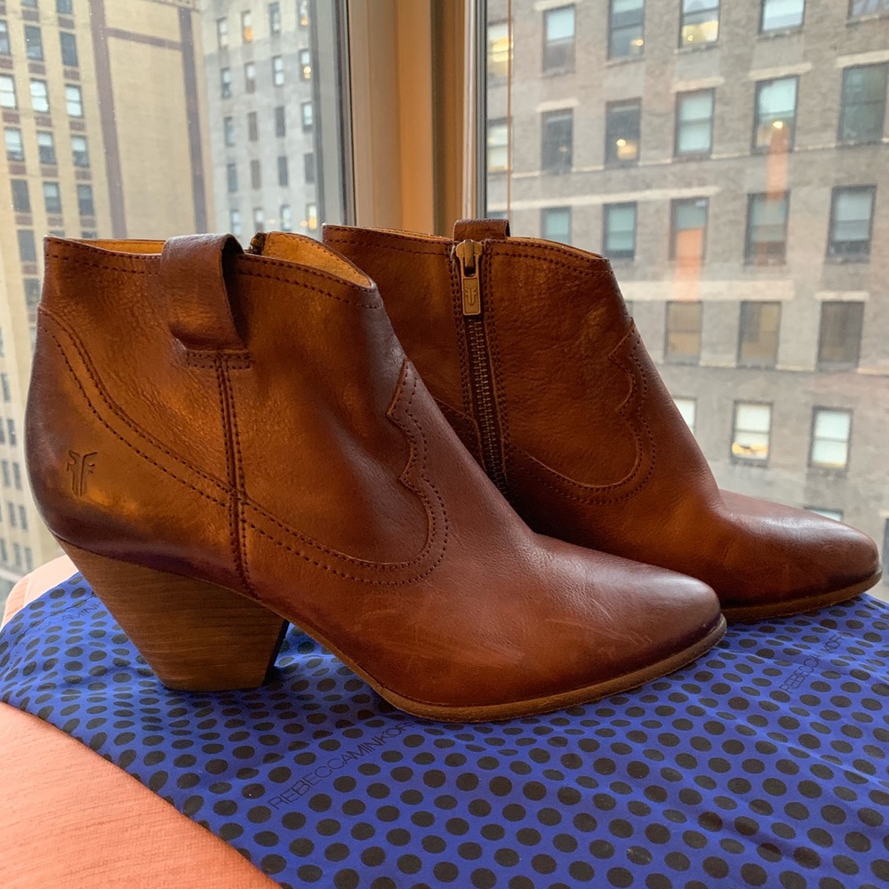 Frye Reina Bootie